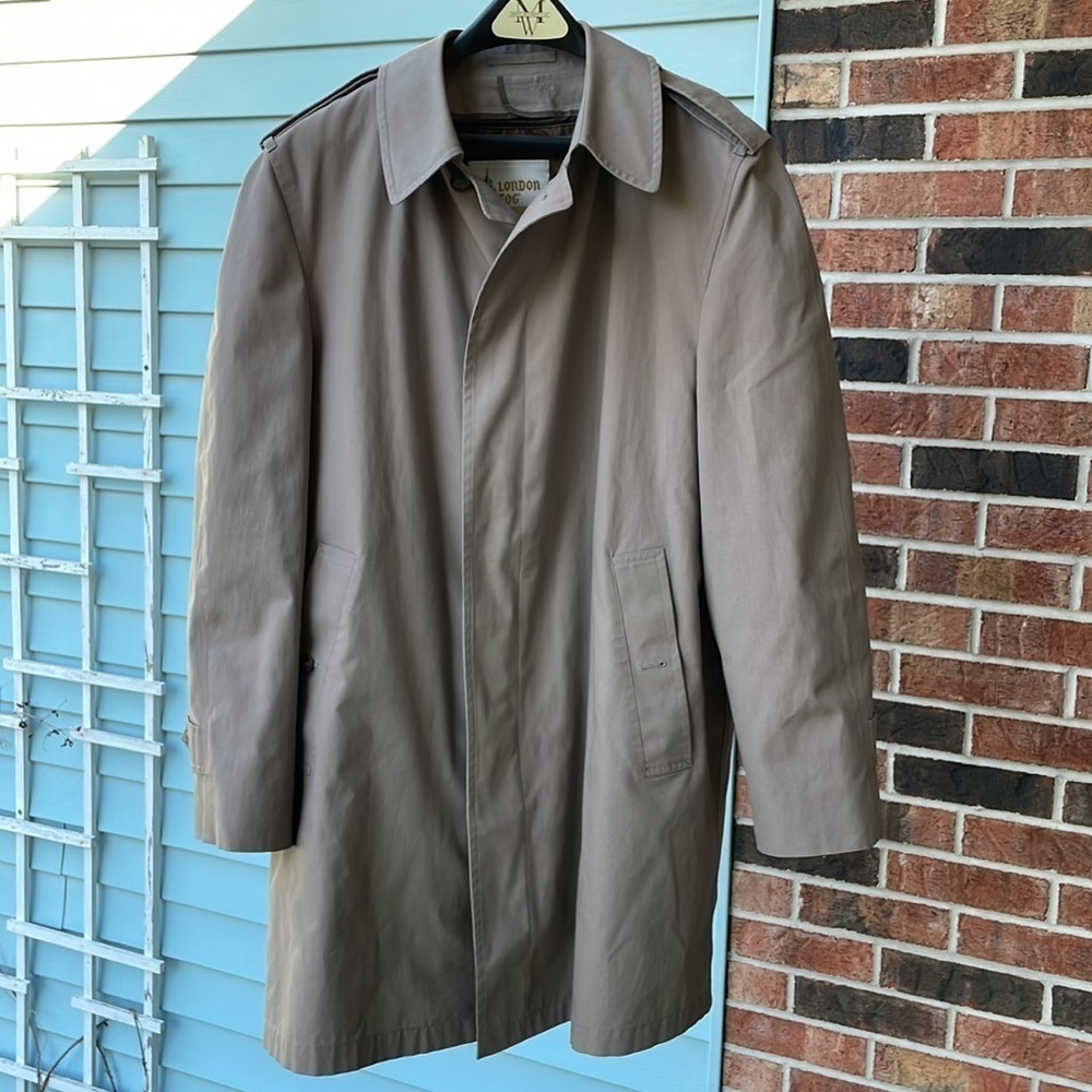 London Fog Men’s Tan Trench Coat With Zip-Out Thinsulate Lining Sz 42